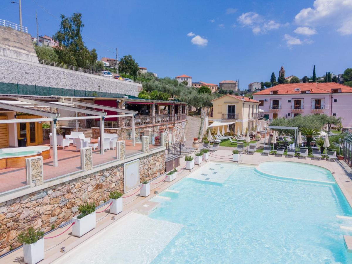Residence Villa Il Casale - Appartamenti Wellness E Piscina Riscaldata Tovo San Giacomo Exterior photo
